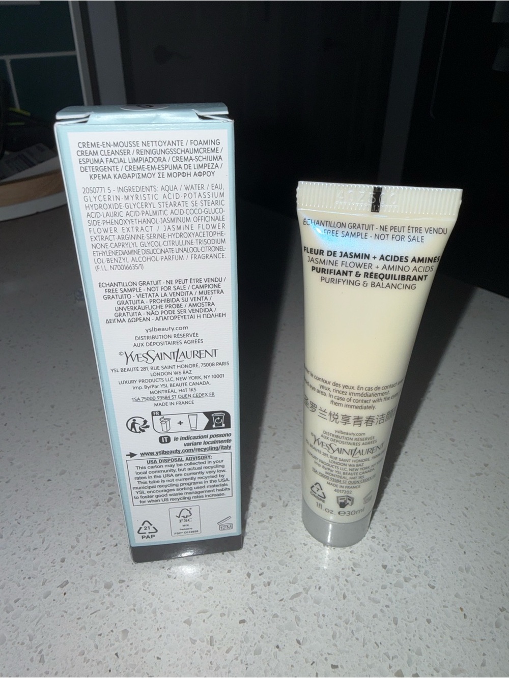 Yves Saint Laurent Pure Shots Clean Reboot Cleansing Cream - Cream & White 1 oz - Picture 2 of 2